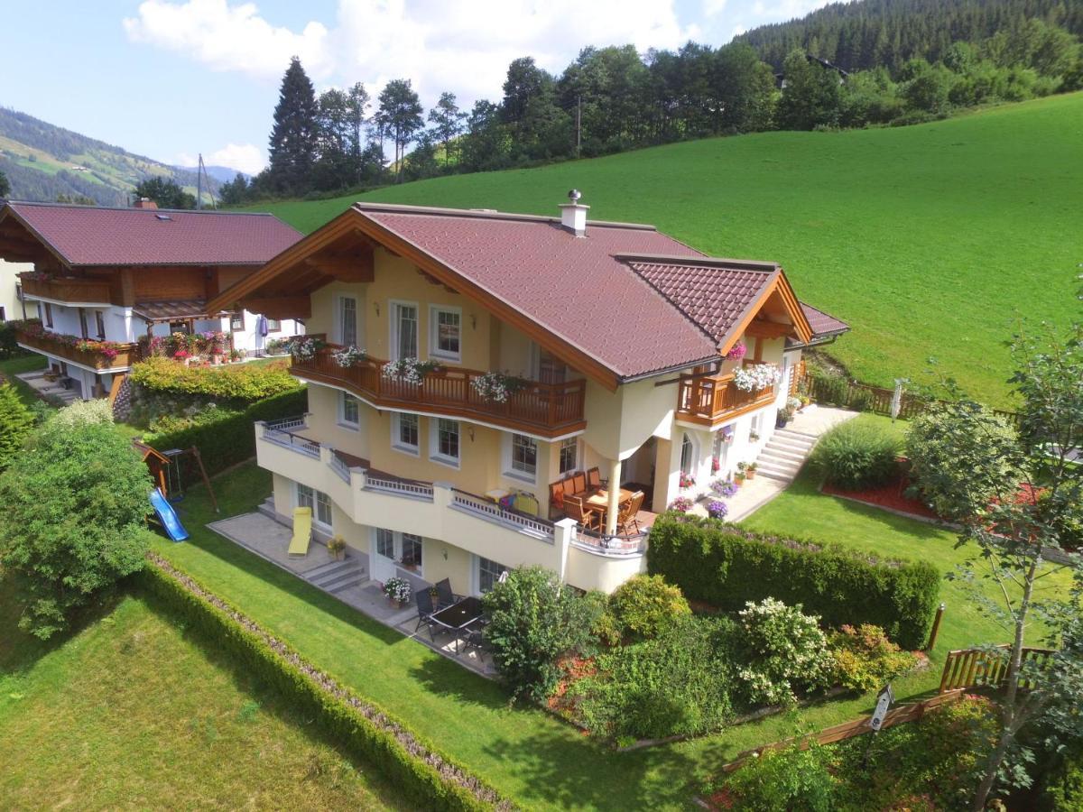 Modern Apartment In Salzburger With Terrace Kleinarl Exterior photo
